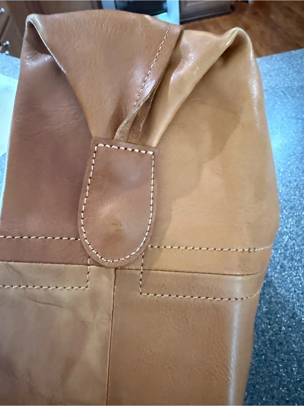 Old Trend Everyday Brown Leather Shoulder Bag with Black Straps